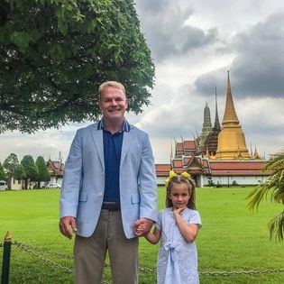 thumb_thailand-daddy-daughter
